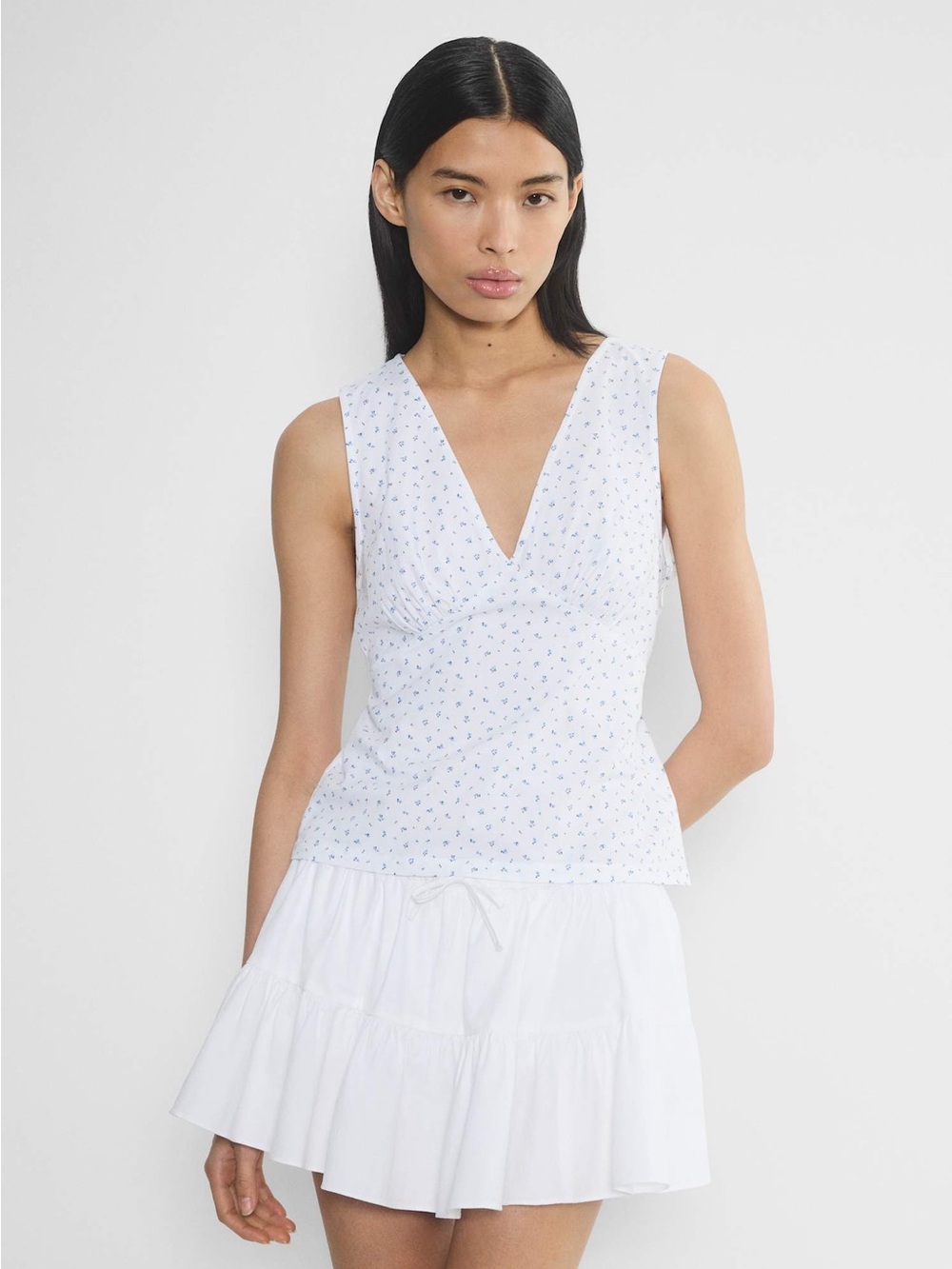 Sunday Best White V-Neck Floral Print Camisole